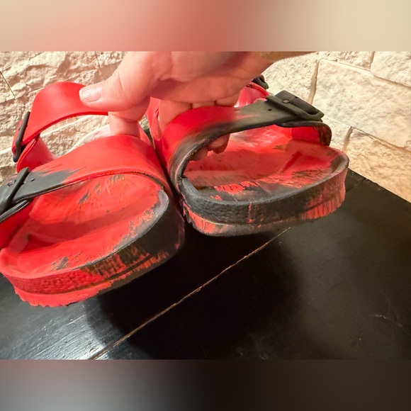 Sandals_&_Flip_Flops